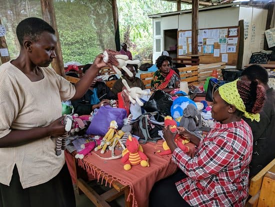 Kenana Knitter Ladies